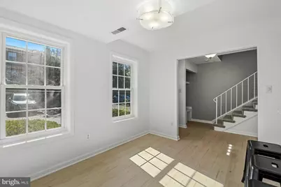 8108 Lakecrest Drive, Greenbelt, MD 20770 - Photo 9