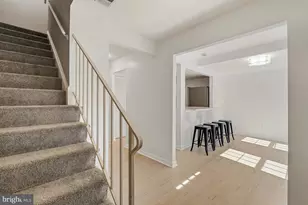 8108 Lakecrest Dr, Greenbelt, MD 20770 - Photo 5