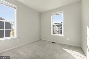 1042 Highpoint Trl, Laurel, MD 20707 - Photo 21