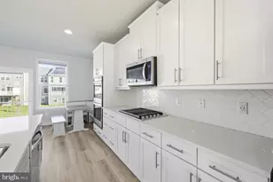 1042 Highpoint Trl, Laurel, MD 20707 - Photo 15
