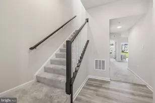 1042 Highpoint Trl, Laurel, MD 20707 - Photo 3