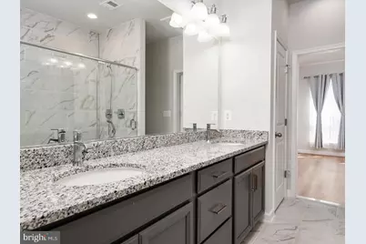 627 Halsey Way, Oxon Hill, MD 20745 - Photo 17
