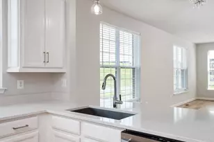 627 Halsey Way, Oxon Hill, MD 20745 - Photo 9