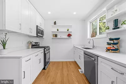 8618 Lantern Lane, Clinton, MD 20735 - Photo 15
