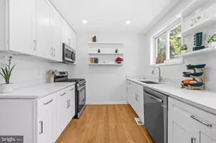 8618 Lantern Ln, Clinton, MD 20735 - Photo 15