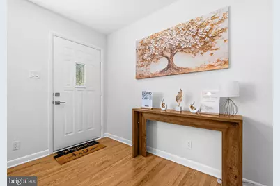 8618 Lantern Lane, Clinton, MD 20735 - Photo 5