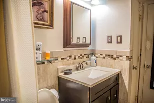 6405 Woodland Rd, Suitland, MD 20746 - Photo 7
