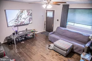 6405 Woodland Rd, Suitland, MD 20746 - Photo 3
