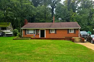6405 Woodland Rd, Suitland, MD 20746 - Photo 1