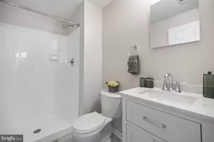 10214 Forestgrove Ln, Bowie, MD 20721 - Photo 21