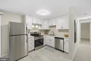 10214 Forestgrove Ln, Bowie, MD 20721 - Photo 9