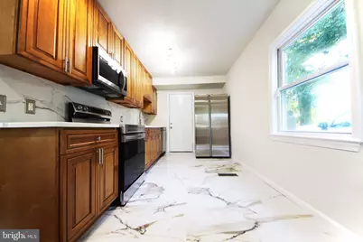 6807 Elmhurst Street, District Heights, MD 20747 - Photo 5