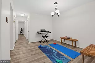 7818 Hanover Pkwy, Greenbelt, MD 20770 - Photo 5
