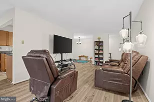 7818 Hanover Pkwy, Greenbelt, MD 20770 - Photo 3