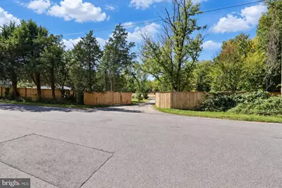 [Address not provided], Temple Hills, MD 20748 - Photo 9