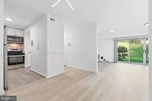 5976 Westchester Park Dr, College Park, MD 20740 - Photo 15