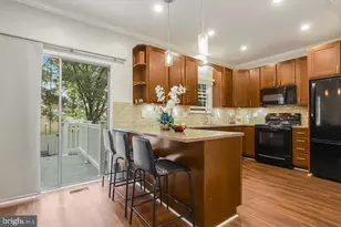 6918 Flag Harbor Dr, District Heights, MD 20747 - Photo 5