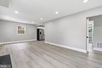 4201 Skyline Drive, Suitland, MD 20746 - Photo 5