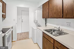 6936 Hanover Pkwy, Greenbelt, MD 20770 - Photo 11