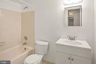 6936 Hanover Pkwy, Greenbelt, MD 20770 - Photo 15