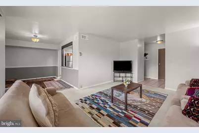 6946 Hanover Parkway #201, Greenbelt, MD 20770 - Photo 5