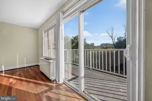 5601 Parker House Terrace, Hyattsville, MD 20782 - Photo 5