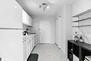 6100 Westchester Park Dr, College Park, MD 20740 - Photo 3