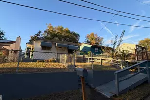 335 Carmody Hills Dr, Capitol Heights, MD 20743 - Photo 3