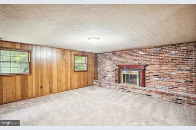 2406 Mistletoe, Adelphi, MD 20783 - Photo 9