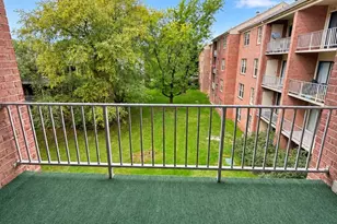6032 Westchester Park Dr, College Park, MD 20740 - Photo 5