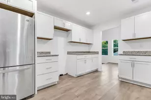 8715 Baskerville Pl, Upper Marlboro, MD 20772 - Photo 11