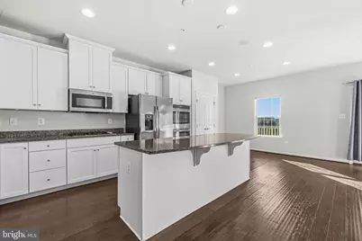 14311 Ridge View Lane, Laurel, MD 20707 - Photo 9