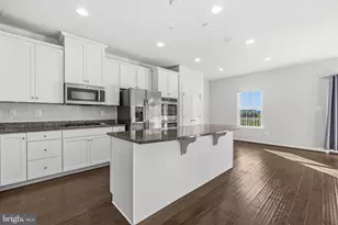 14311 Ridge View Ln, Laurel, MD 20707 - Photo 9