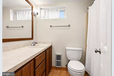 6904 Wake Forest Drive, College Park, MD 20740 - Photo 41