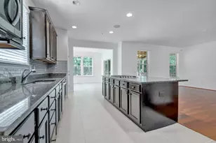 8008 Hubble, Glenn Dale, MD 20769 - Photo 9