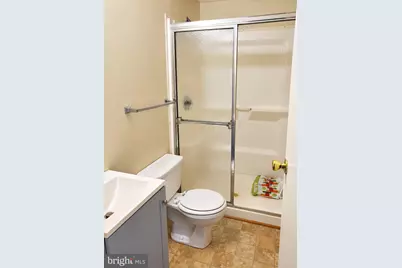 332 Shady Glen Drive, Capitol Heights, MD 20743 - Photo 13