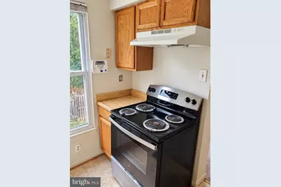 332 Shady Glen Drive, Capitol Heights, MD 20743 - Photo 5