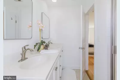 4548 Longfellow Street, Hyattsville, MD 20781 - Photo 39