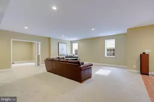 8105 Red Farm Ln, Bowie, MD 20715 - Photo 7