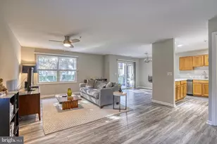 201 Golden Eye Ct, Chester, MD 21619 - Photo 9