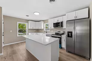 1906 Harbor Dr, Chester, MD 21619 - Photo 5