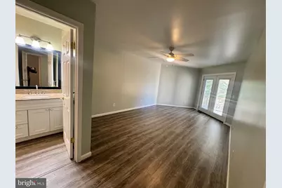 8013 Bridgepointe Drive, Chester, MD 21619 - Photo 11