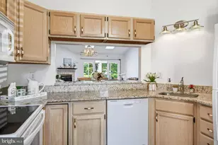 6010 Bridgepointe Dr, Chester, MD 21619 - Photo 13