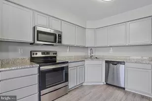 346 Creekside Commons Ct, Stevensville, MD 21666 - Photo 9
