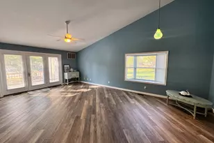 8013 Bridgepointe Dr, Chester, MD 21619 - Photo 3