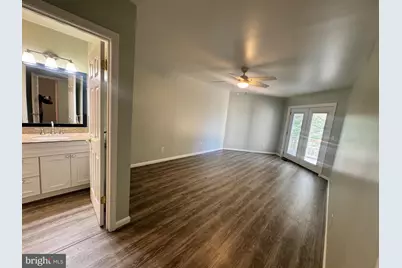 8013 Bridgepointe Drive, Chester, MD 21619 - Photo 11
