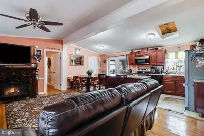 45880 S Springsteen Court, California, MD 20619 - Photo 5