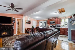 45880 S Springsteen Ct, California, MD 20619 - Photo 5