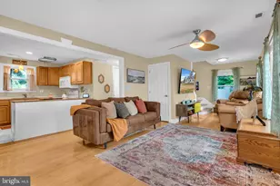 14005 Cornfield Harbor Dr, Scotland, MD 20687 - Photo 9