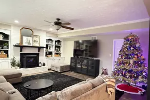 23103 Piney Wood Cir, California, MD 20619 - Photo 3